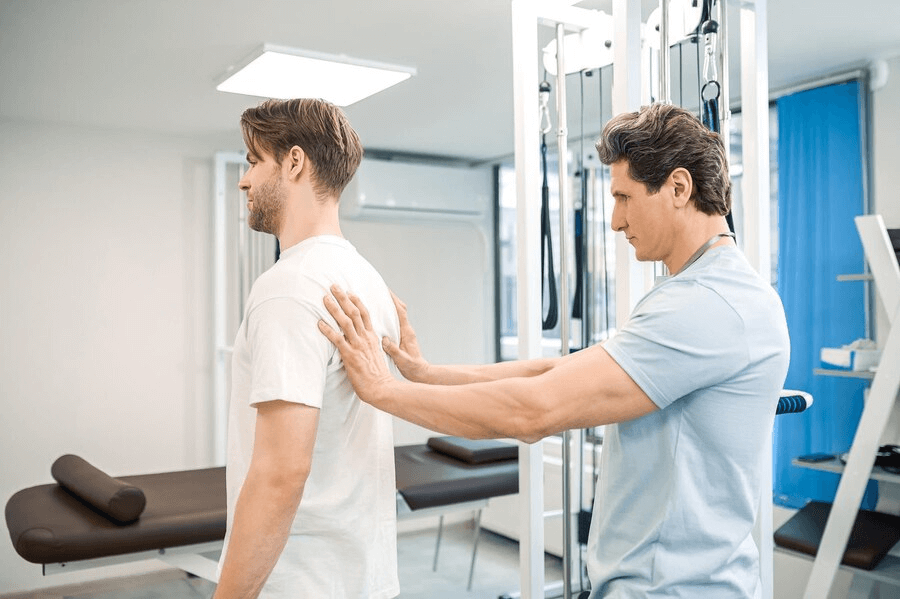 Shoulder replacement surgery in Delhi